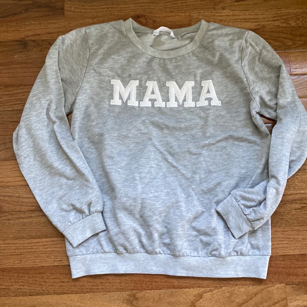Long Sleeve “Mama” Shirt Gray